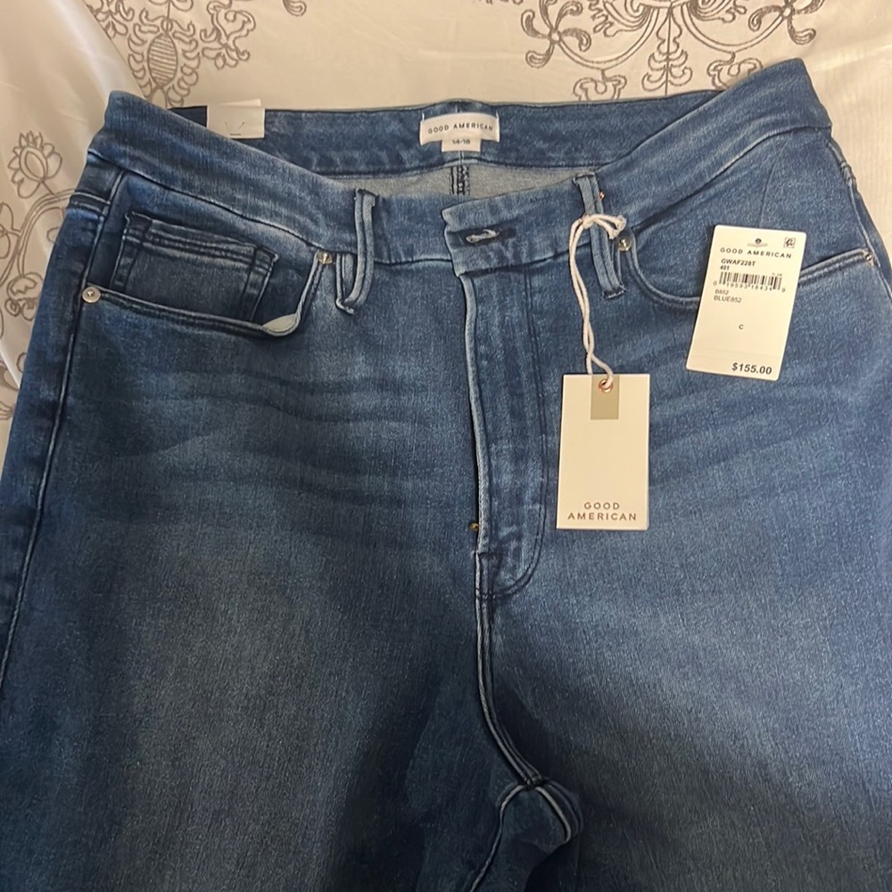 Brand new- Good American ‘Always Fits’